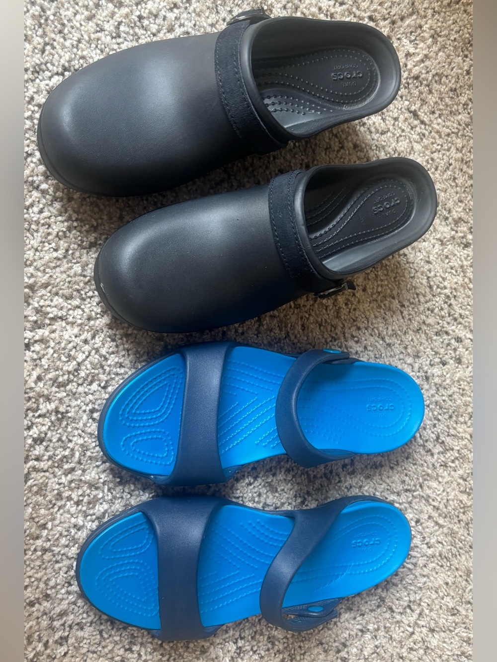 CROCS bundle Sarah Clogs & Cleo V Size 9